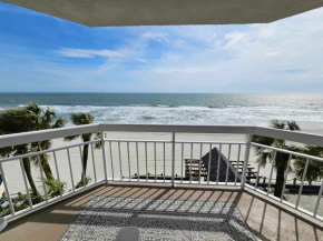 Beautiful Oceanfront Condo 306